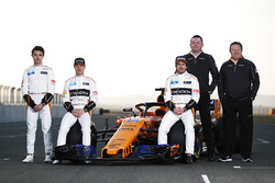Stoffel Vandoorne, Fernando Alonso, Lando Norris, Eric Boullier, Zak Brown, McLaren