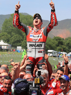 Ganador de la carrera Jorge Lorenzo, equipo de Ducati