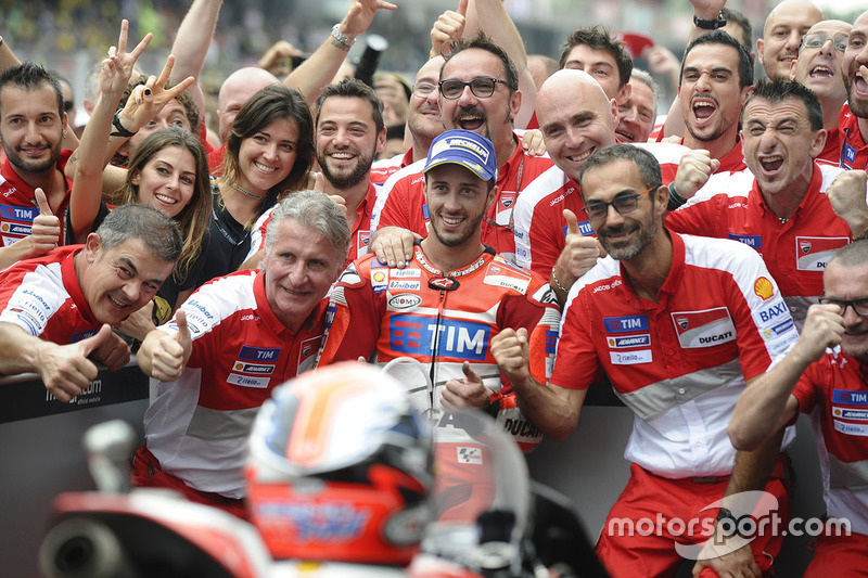 Ganador de la carrera Andrea Dovizioso, Ducati Team