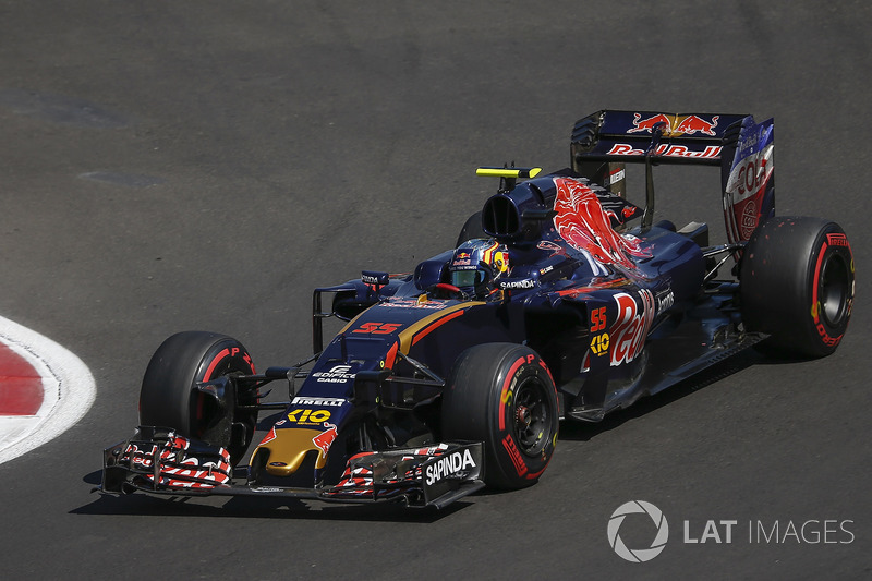 Carlos Sainz Jr., Scuderia Toro Rosso STR11