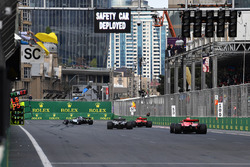 Valtteri Bottas, Mercedes-AMG F1 W09 EQ Power+, Lewis Hamilton, Mercedes-AMG F1 W09 EQ Power+, Sebastian Vettel, Ferrari SF71H ve Kimi Raikkonen, Ferrari SF71H