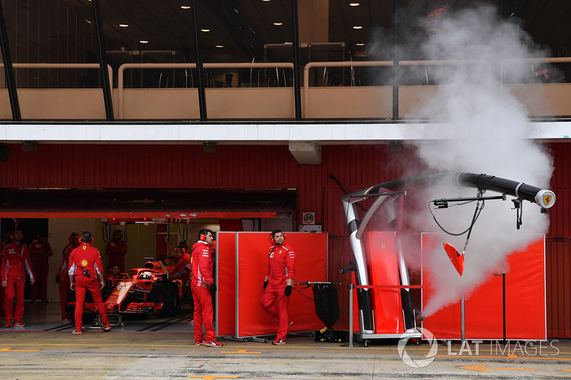 Humo en el garaje de Ferrari