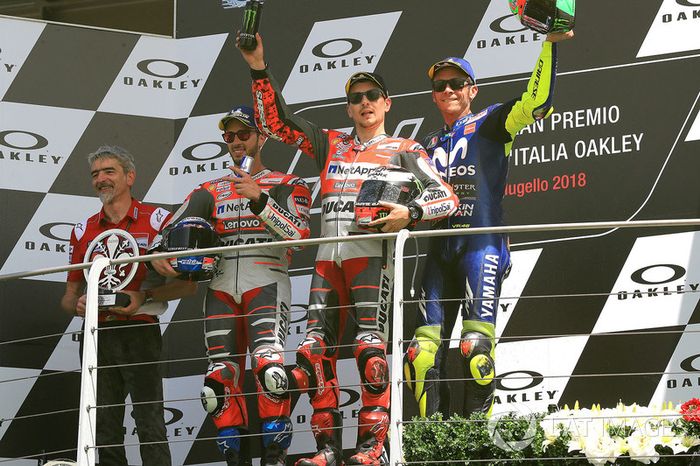 Podio: 1º Jorge Lorenzo, 2º Andrea Dovizioso, 3º Valentino Rossi