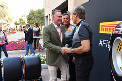 Sean Bratches, Formula One Operasyon Direktörü, Roberto Boccafogli, Pirelli İletişim Sorumlusu, Mari