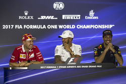Себастьян Феттель, Ferrari, Льюіс Хемілтон, Mercedes AMG F1, Даніель Ріккардо, Red Bull Racing