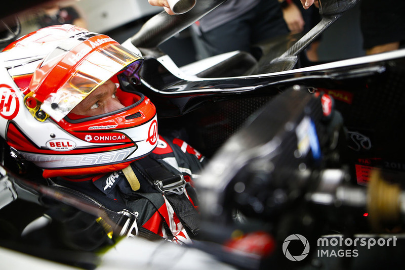 Kevin Magnussen, Haas F1 Team, in cockpit