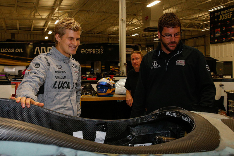 Marcus Ericsson seat-fitting at Schmidt Peterson Motorsports