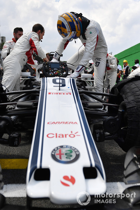 Marcus Ericsson, Alfa Romeo Sauber C37 on the grid