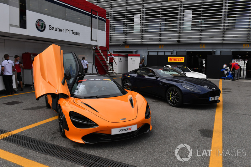 Mobil Pirelli Hot Laps