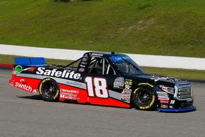 Noah Gragson, Kyle Busch Motorsports, Toyota Tundra Safelite AutoGlass