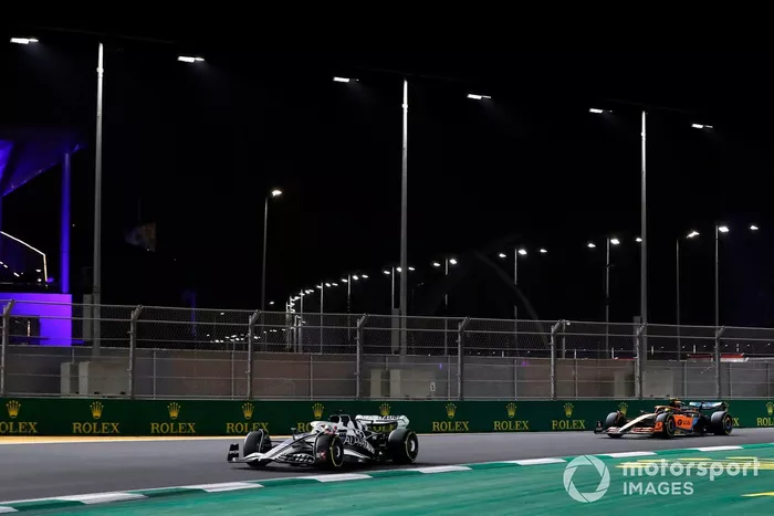 Pierre Gasly, AlphaTauri AT03, Lando Norris, McLaren MCL36