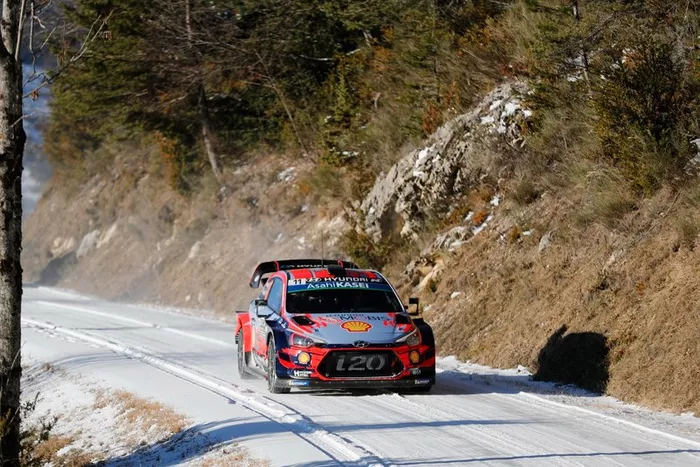 Thierry Neuville, Nicolas Gilsoul, Hyundai Motorsport Hyundai i20 Coupe WRC
