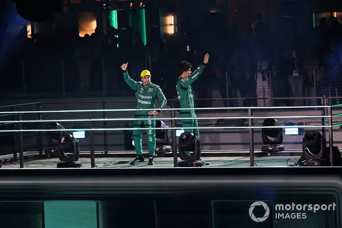 Ceremonia de apertura del GP de Las Vegas Fernando Alonso, Aston Martin F1 Team Lance Stroll, Aston Martin F1 Team 