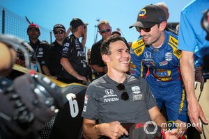El piloto de Honda, Robert Wickens, se prepara para conducir el Arrow Acura NSX, antes de la carrera, Alexander Rossi, Andretti Autosport Honda