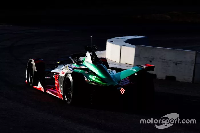 Audi e-tron FE06