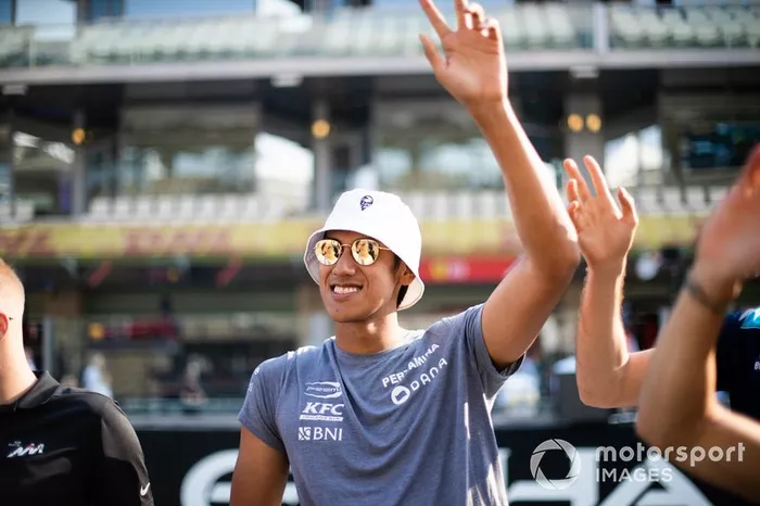 #1 Sean Gelael