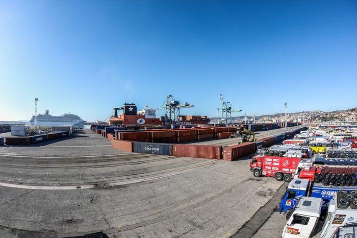 Embarque en Marsella del Dakar 2020