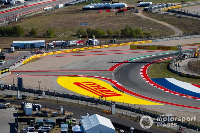 Una vista panorámica del circuito