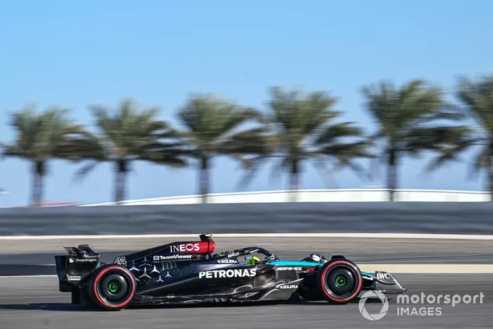 Lewis Hamilton, Mercedes F1 W15