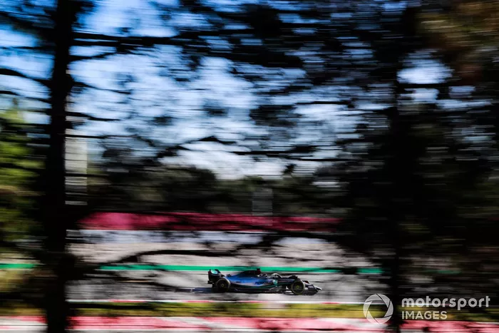 Lewis Hamilton, Mercedes W13