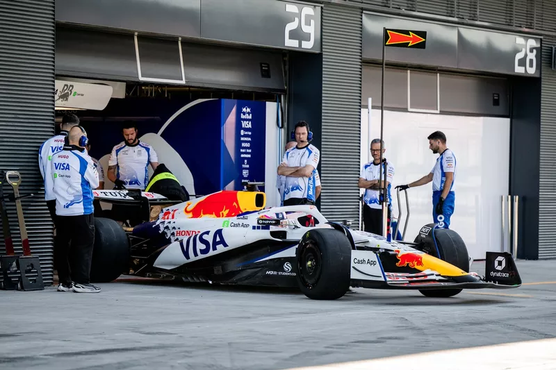 Liam Lawson, Racing Bulls, essais Pirelli Hungaroring