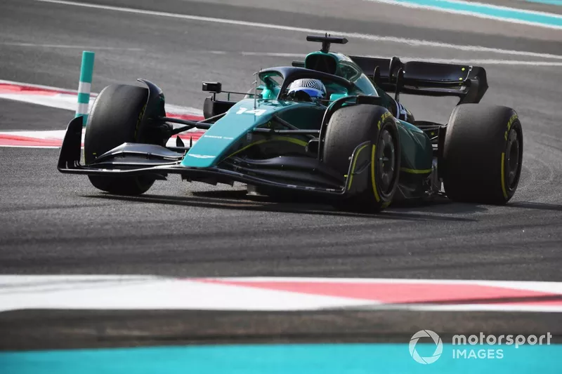 Fernando Alonso, Aston Martin AMR22