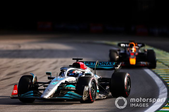 George Russell, Mercedes W13, Max Verstappen, Red Bull Racing RB18