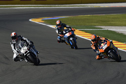 Yonny Hernandez, Aspar Racing Team; Mika Kallio, Red Bull KTM Factory Racing