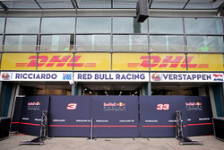 Гараж Red Bull Racing