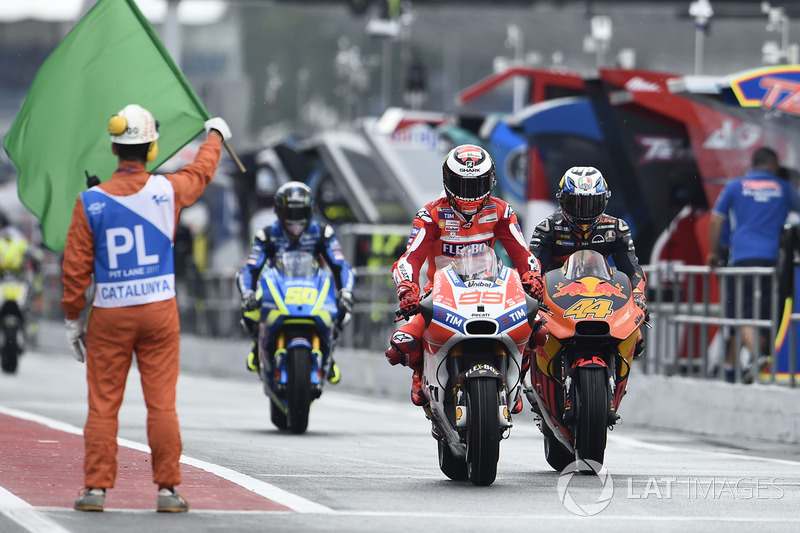 Jorge Lorenzo, Ducati Team, Pol Espargaró, Red Bull KTM Factory Racing, pit lane