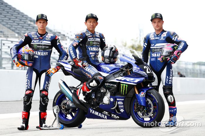 #21 Yamaha Factory Racing Team: Katsuyuki Nakasuga, Alex Lowes, Michael van der Mark