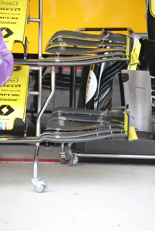 Alerón delantero del Renault F1 Team R.S.19