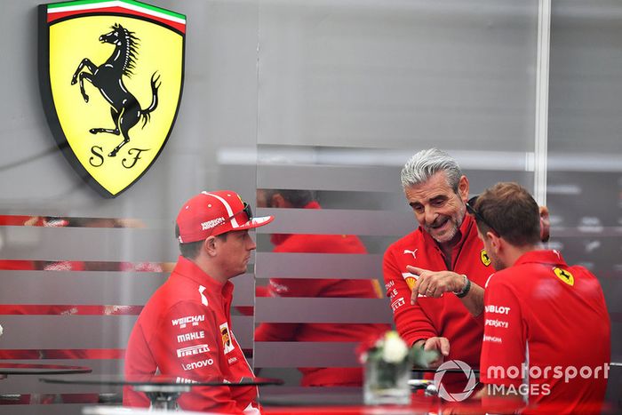 Maurizio Arrivabene, Director del equipo Ferrari con Kimi Raikkonen, Ferrari y Sebastian Vettel, Ferrari