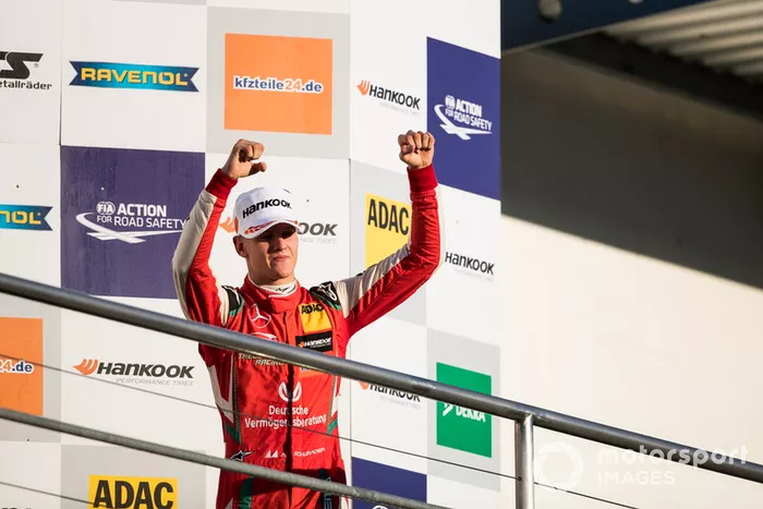 Podio: Campeón 2018, Mick Schumacher, PREMA Theodore Racing Dallara F317 - Mercedes-Benz