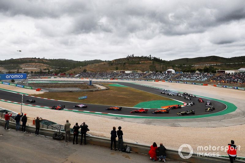 Valtteri Bottas, Mercedes F1 W11, Lewis Hamilton, Mercedes F1 W11, Max Verstappen, Red Bull Racing RB16, Sergio Pérez, Racing Point RP20, Carlos Sainz Jr., McLaren MCL35