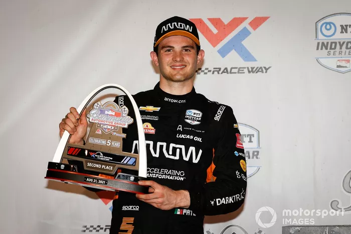 Podio: segundo lugar Patricio O'Ward, Arrow McLaren SP Chevrolet