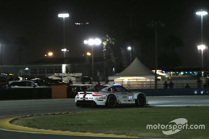 #911 Porsche GT Team Porsche 911 RSR: Nick Tandy, Frederic Makowiecki, Matt Campbell