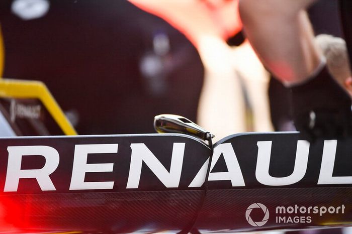 Detalles del alerón trasero del Renault R.S.19