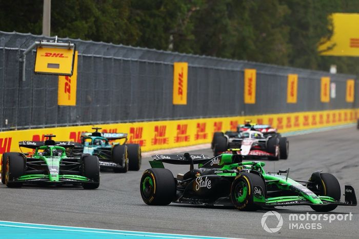 Nico Hulkenberg, Sauber, Lance Stroll, Aston Martin Racing, Gabriel Bortoleto, Sauber