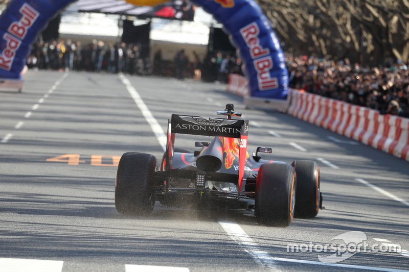 Red Bull Tokyo Gösteri Sürüşü