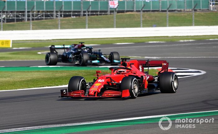 Charles Leclerc, Ferrari SF21, Lewis Hamilton, Mercedes W12