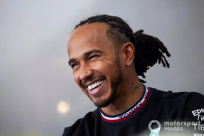 Lewis Hamilton, Mercedes habla con los medios de comunicación