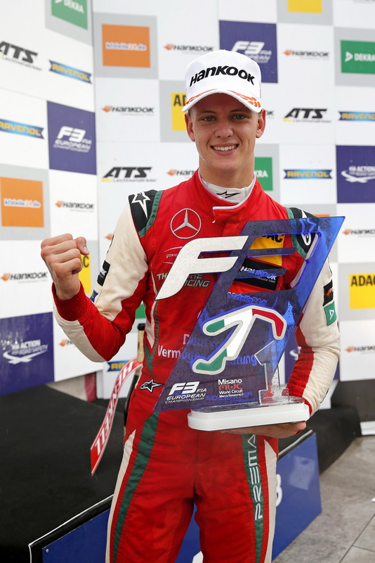 Ganador de la carrera Mick Schumacher, PREMA Theodore Racing Dallara F317 - Mercedes-Benz