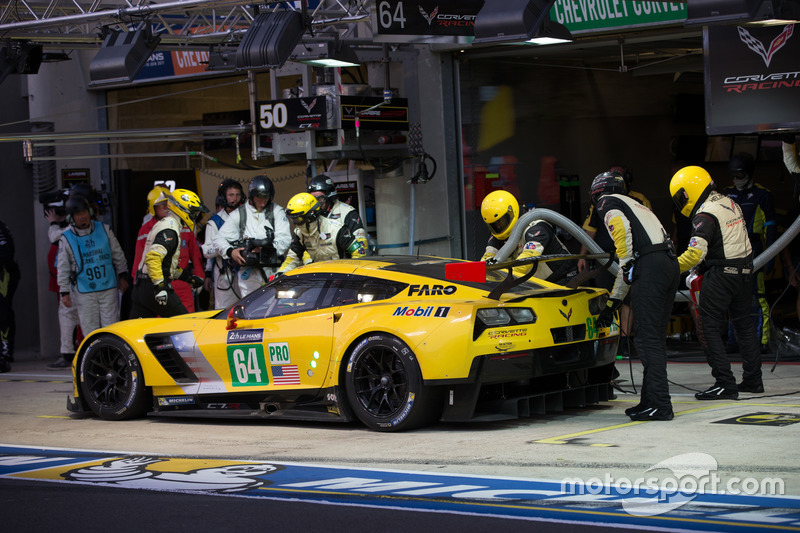 №64 Corvette Racing Corvette C7.R: Оливер Гэвин, Томми Милнер, Марсель Фесслер