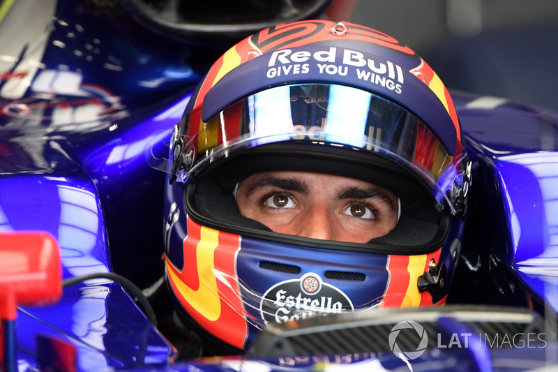 Карлос Сайнс-мол., Scuderia Toro Rosso STR12
