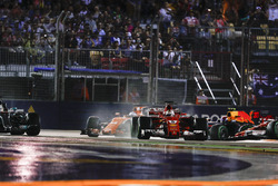 Себастьян Феттель, Ferrari SF70H, Льюіс Хемілтон, Mercedes AMG F1 W08, Фернандо Алонсо, McLaren MCL3