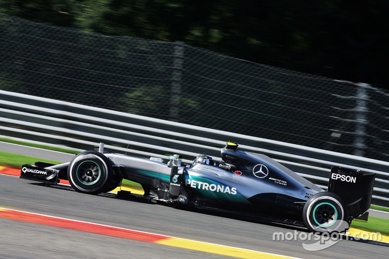 2016: Nico Rosberg, Mercedes F1 W07 Hybrid