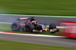 Daniil Kvyat, Scuderia Toro Rosso se estrella en la calificación