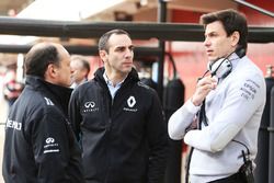 Frederic Vasseur, Renault Sport F1 Team, Cyril Abiteboul, Renault Sport F1 y Toto Wolff, Mercedes AM