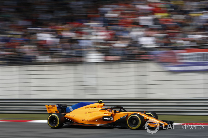 Stoffel Vandoorne, McLaren MCL33 Renault